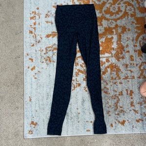 Lululemon 28” Aligns